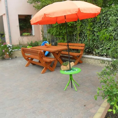 Marinka Ζαντάρ